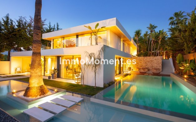 Revente - Villa - Marbella - Nueva Andalucía