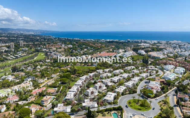 Wiederverkauf - Villa - Marbella - Nueva Andalucía