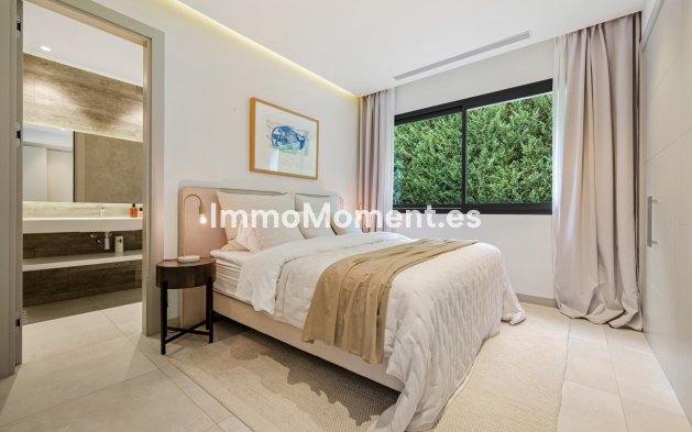 Resale - Villa - Marbella - Nueva Andalucía