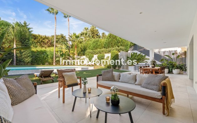 Resale - Villa - Marbella - Nueva Andalucía