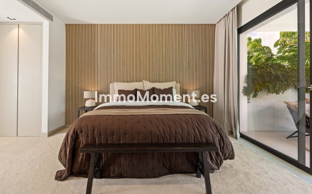 Resale - Villa - Marbella - Nueva Andalucía