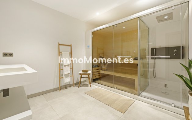 Resale - Villa - Marbella - Nueva Andalucía