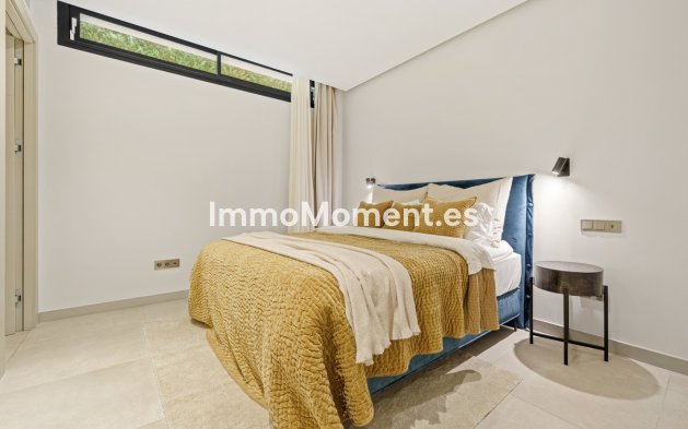 Resale - Villa - Marbella - Nueva Andalucía