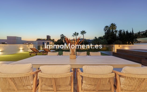 Resale - Villa - Marbella - Nueva Andalucía