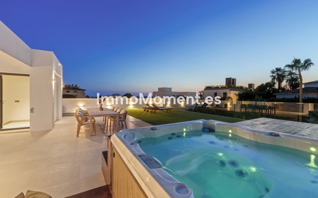 Resale - Villa - Marbella - Nueva Andalucía