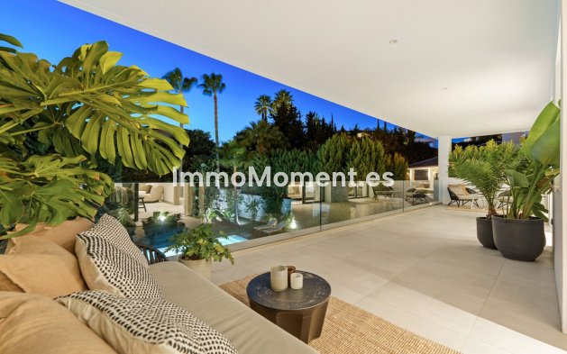 Resale - Villa - Marbella - Nueva Andalucía