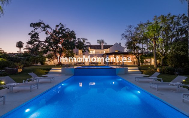 Wiederverkauf - Villa - Marbella - Nueva Andalucía