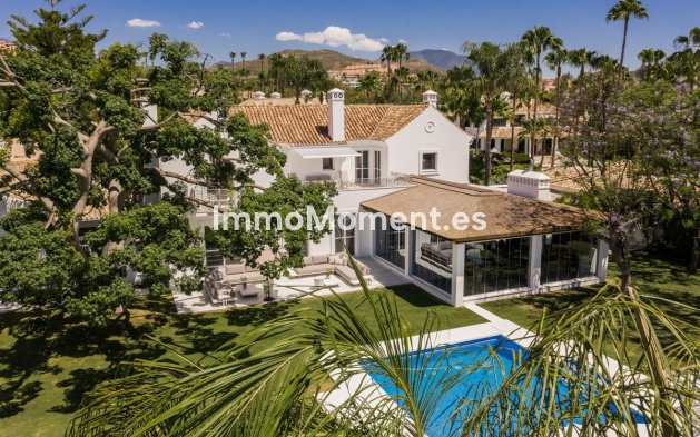 Wiederverkauf - Villa - Marbella - Nueva Andalucía