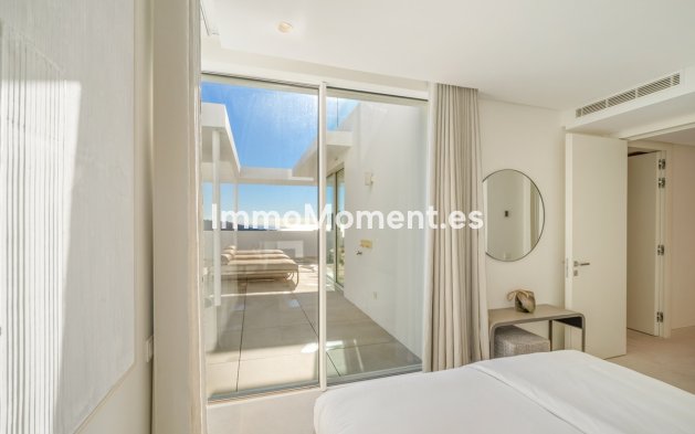 Resale - Apartment - Inland  - Ojén