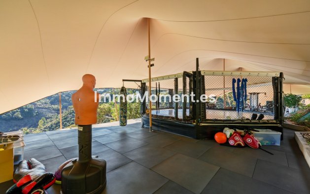 Resale - Villa - Benahavís - El Madroñal