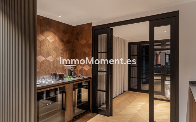 Revente - Villa - Marbella - Nueva Andalucía