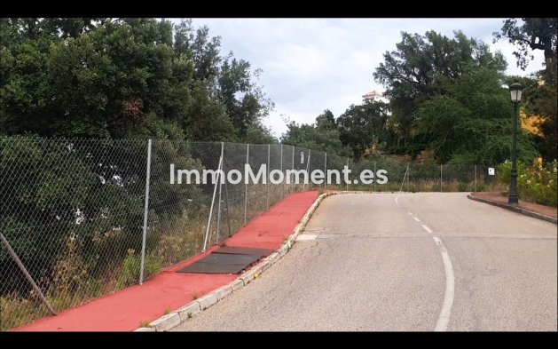 Reventa - Terreno - Marbella - La Mairena
