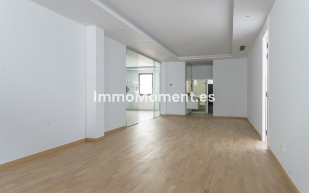 Wiederverkauf - Villa - Marbella - Marbella Centro