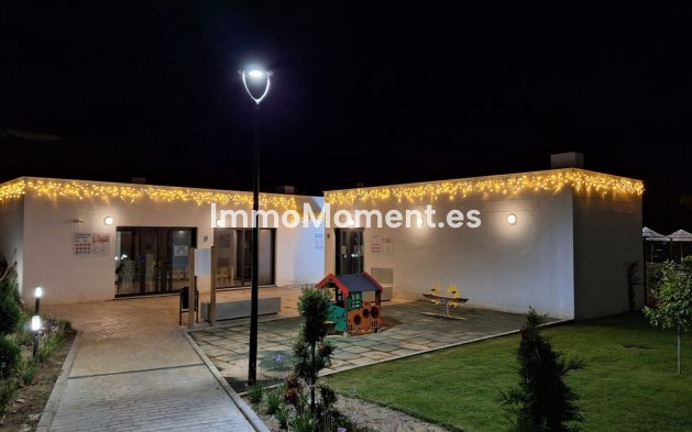 Reventa - Apartamento - Estepona  - Estepona Centro