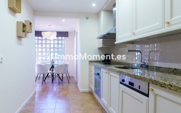 Wiederverkauf - Wohnung - Marbella - Puerto Banús