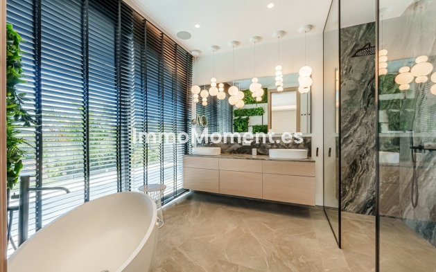 Reventa - Villa - Marbella - Nueva Andalucía