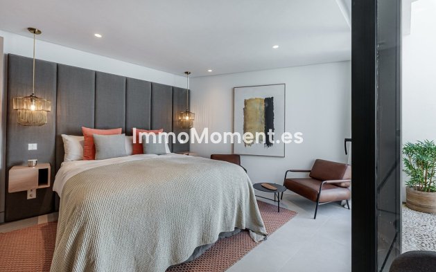 Reventa - Villa - Marbella - Nueva Andalucía