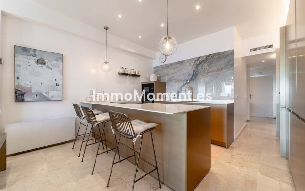 Resale - Apartment - Marbella - Guadalmina Baja