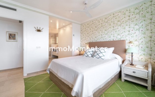 Resale - Apartment - Marbella - Guadalmina Baja