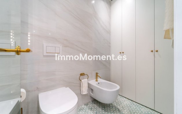 Resale - Apartment - Marbella - Guadalmina Baja