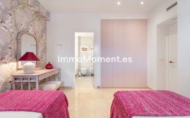 Resale - Apartment - Marbella - Guadalmina Baja