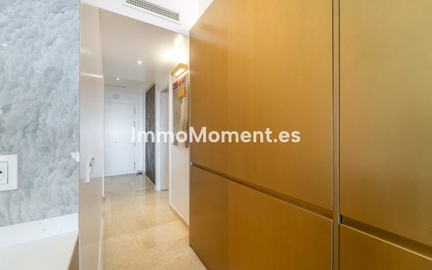 Resale - Apartment - Marbella - Guadalmina Baja