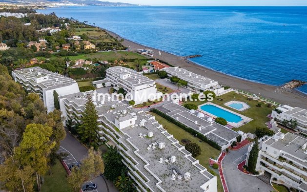 Resale - Apartment - Marbella - Guadalmina Baja