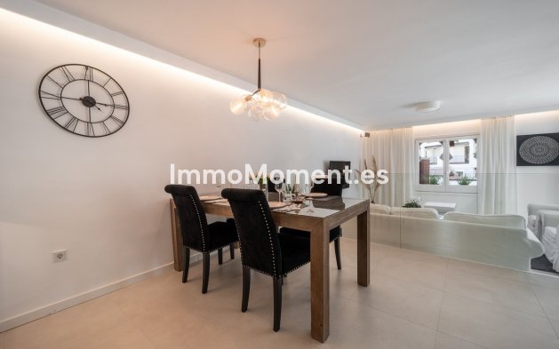 Resale - Villa - Marbella - Nueva Andalucía