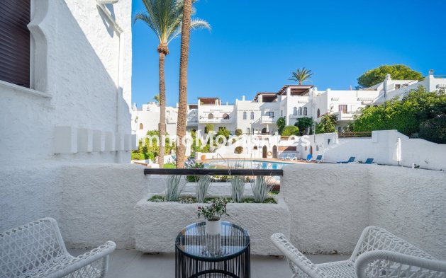 Resale - Villa - Marbella - Nueva Andalucía