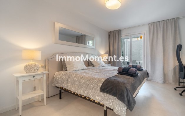 Resale - Villa - Marbella - Nueva Andalucía