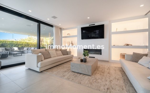 Revente - Villa - Marbella - Nueva Andalucía