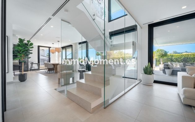 Revente - Villa - Marbella - Nueva Andalucía