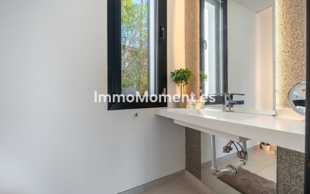 Revente - Villa - Marbella - Nueva Andalucía