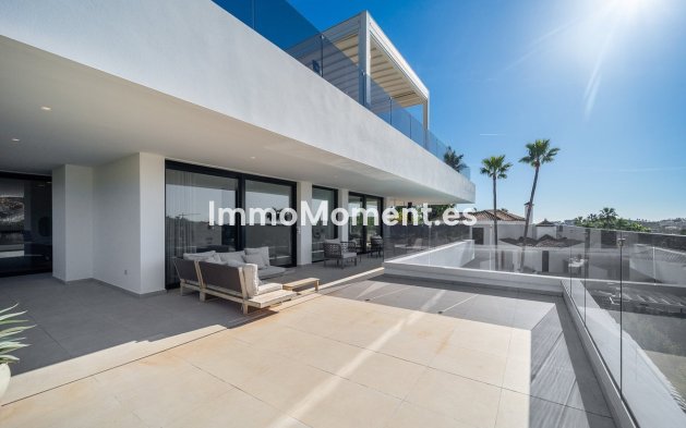 Revente - Villa - Marbella - Nueva Andalucía