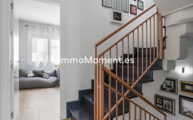 Bestaande woning - Geschakelde woning - Estepona  - Estepona Centro