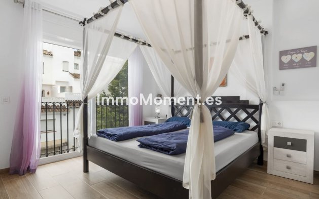 Bestaande woning - Geschakelde woning - Estepona  - Estepona Centro