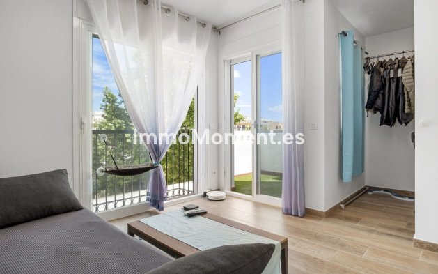 Bestaande woning - Geschakelde woning - Estepona  - Estepona Centro