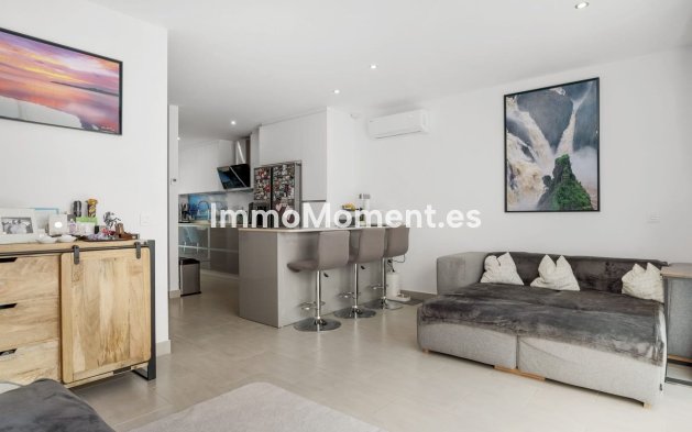 Bestaande woning - Geschakelde woning - Estepona  - Estepona Centro