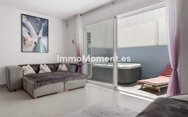 Bestaande woning - Geschakelde woning - Estepona  - Estepona Centro