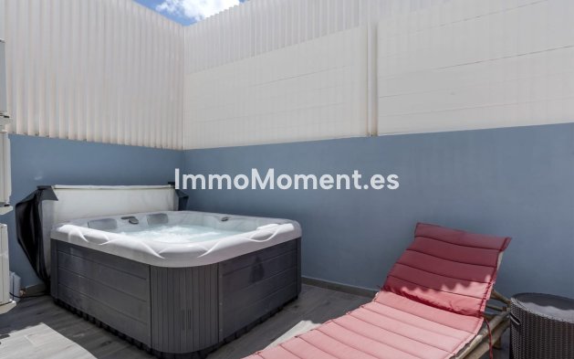 Bestaande woning - Geschakelde woning - Estepona  - Estepona Centro