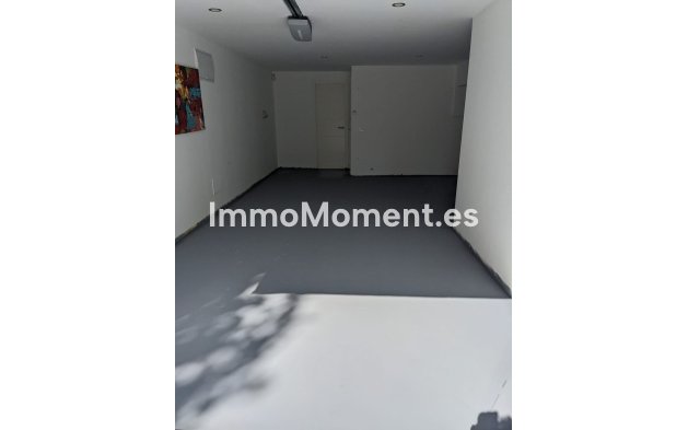 Bestaande woning - Geschakelde woning - Estepona  - Estepona Centro