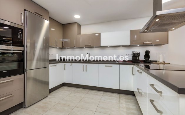 Revente - Appartement - Marbella - Nueva Andalucía