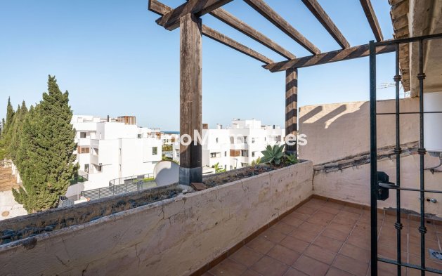 Bestaande woning - Geschakelde woning - Estepona  - Cancelada