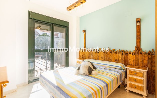 Bestaande woning - Geschakelde woning - Estepona  - Cancelada