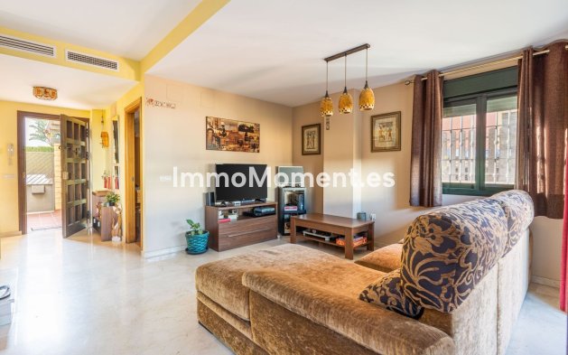 Bestaande woning - Geschakelde woning - Estepona  - Cancelada