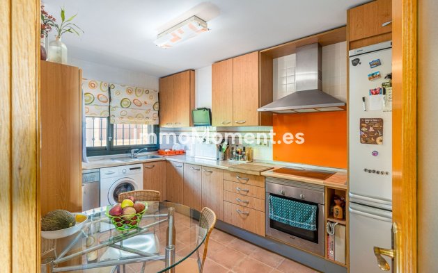 Bestaande woning - Geschakelde woning - Estepona  - Cancelada