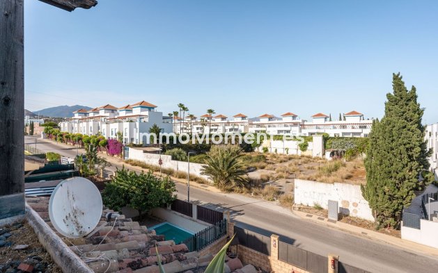 Bestaande woning - Geschakelde woning - Estepona  - Cancelada