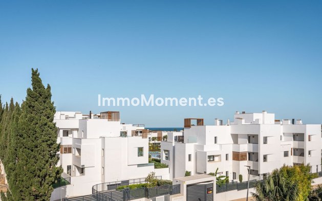 Bestaande woning - Geschakelde woning - Estepona  - Cancelada