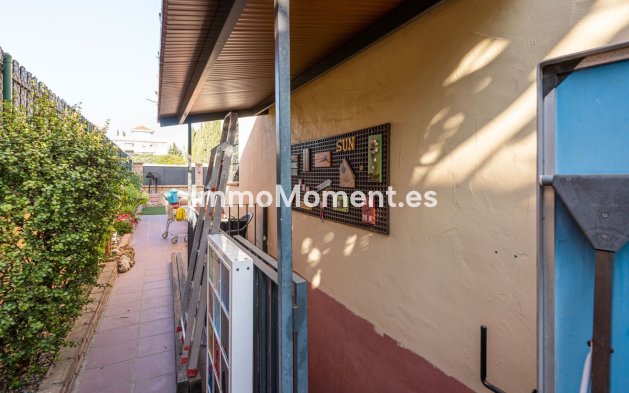 Bestaande woning - Geschakelde woning - Estepona  - Cancelada