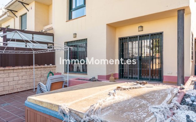 Bestaande woning - Geschakelde woning - Estepona  - Cancelada